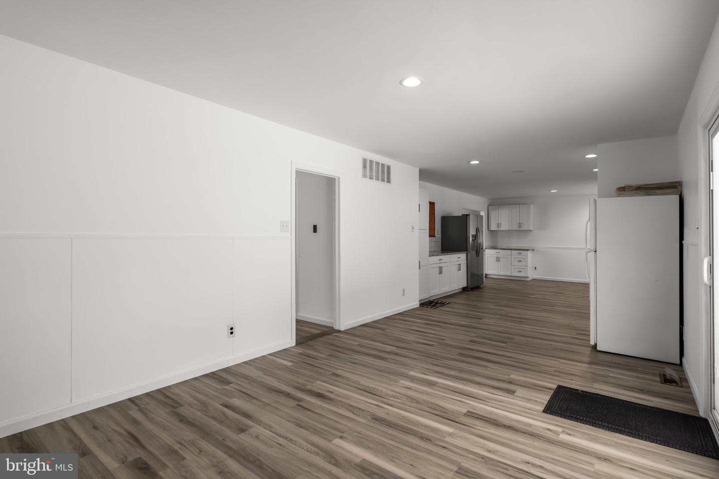 85 Myrtle Ave Property Photo 11