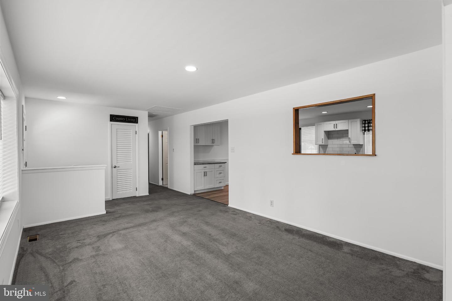 85 Myrtle Ave Property Photo 17
