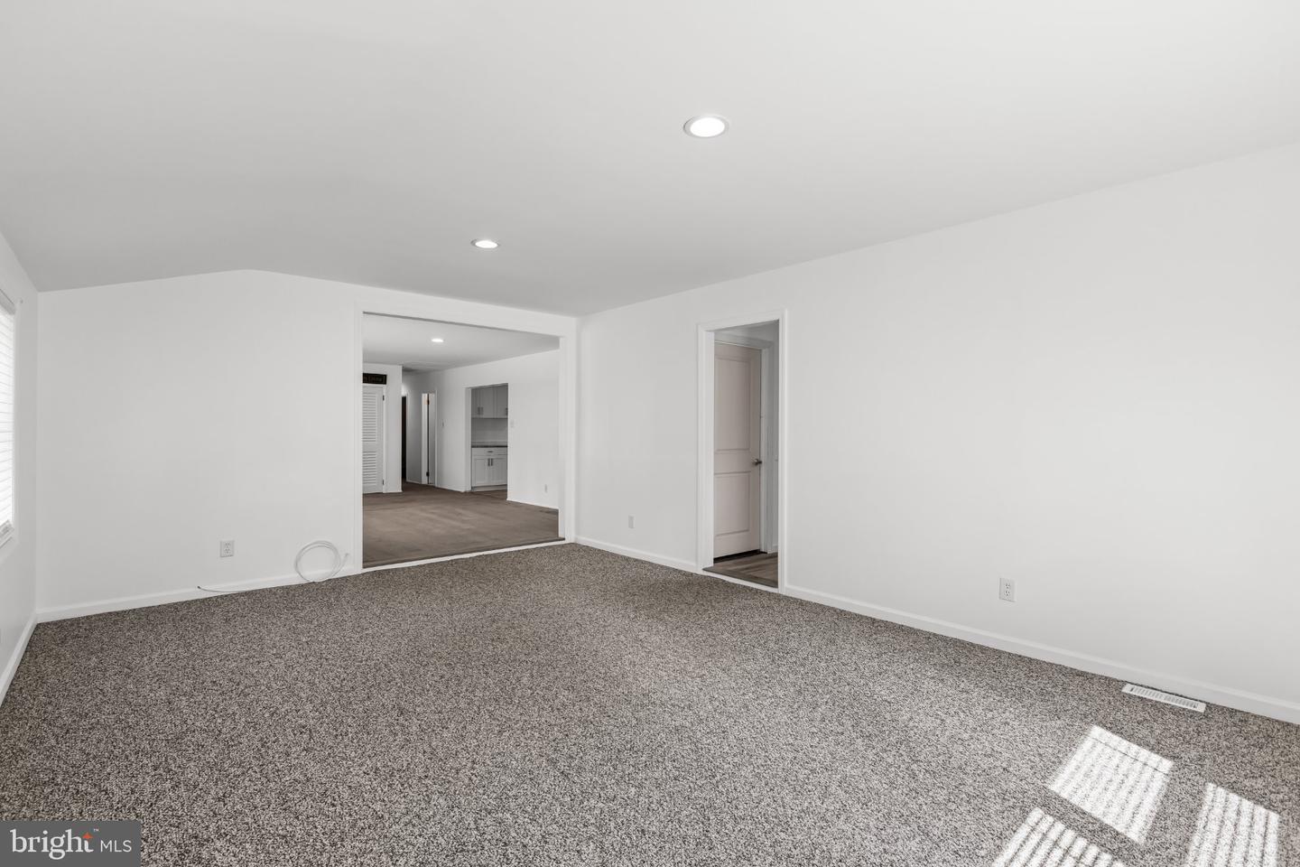 85 Myrtle Ave Property Photo 20