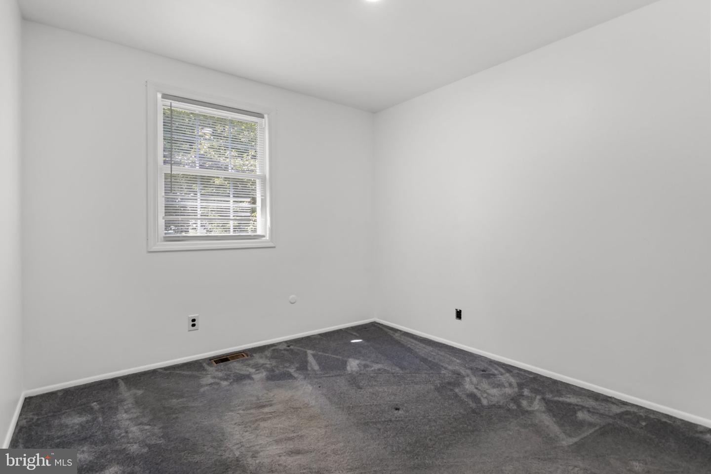 85 Myrtle Ave Property Photo 26