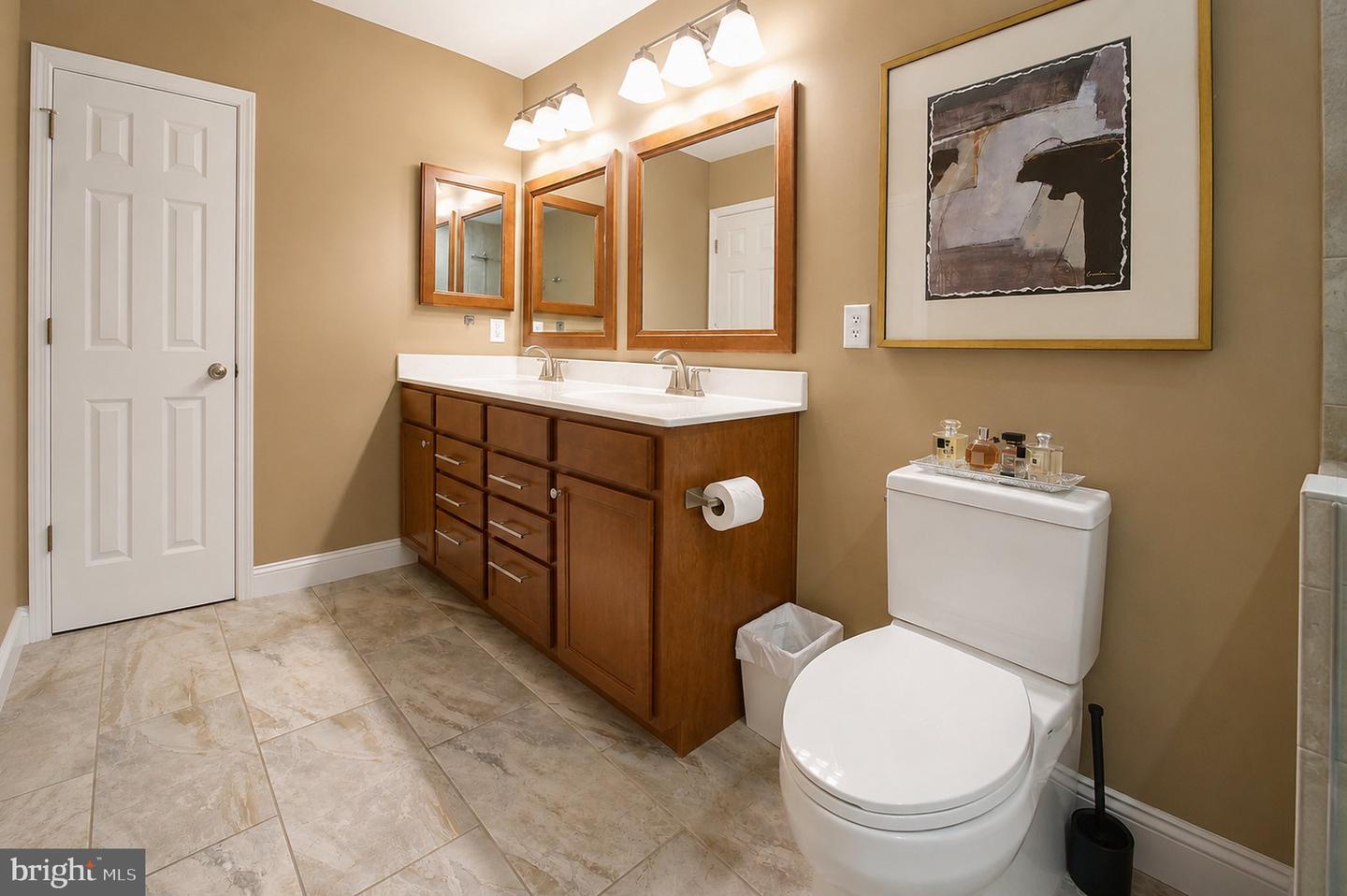 2301 Lexington Mews Property Photo 13