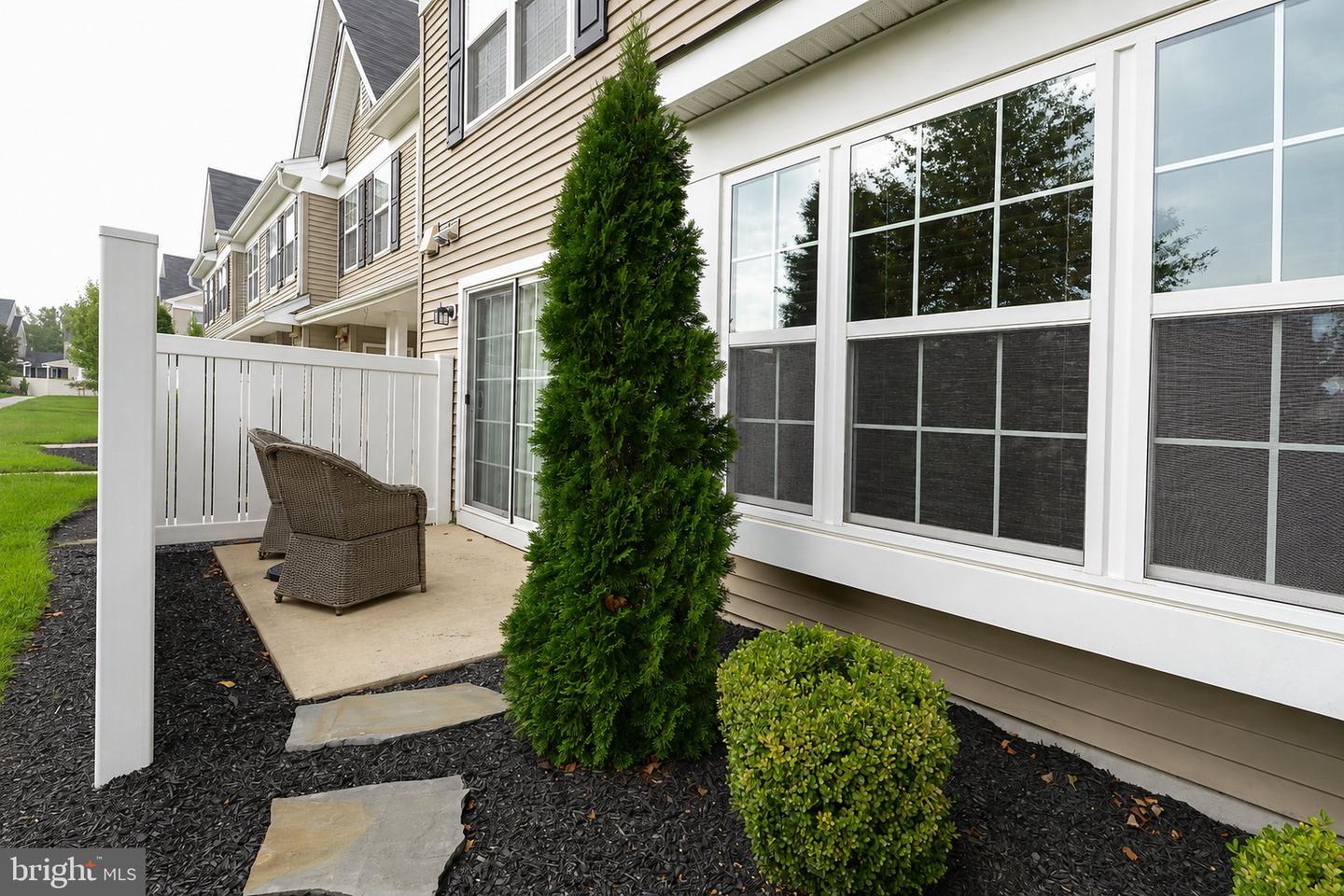 2301 Lexington Mews Property Photo 18