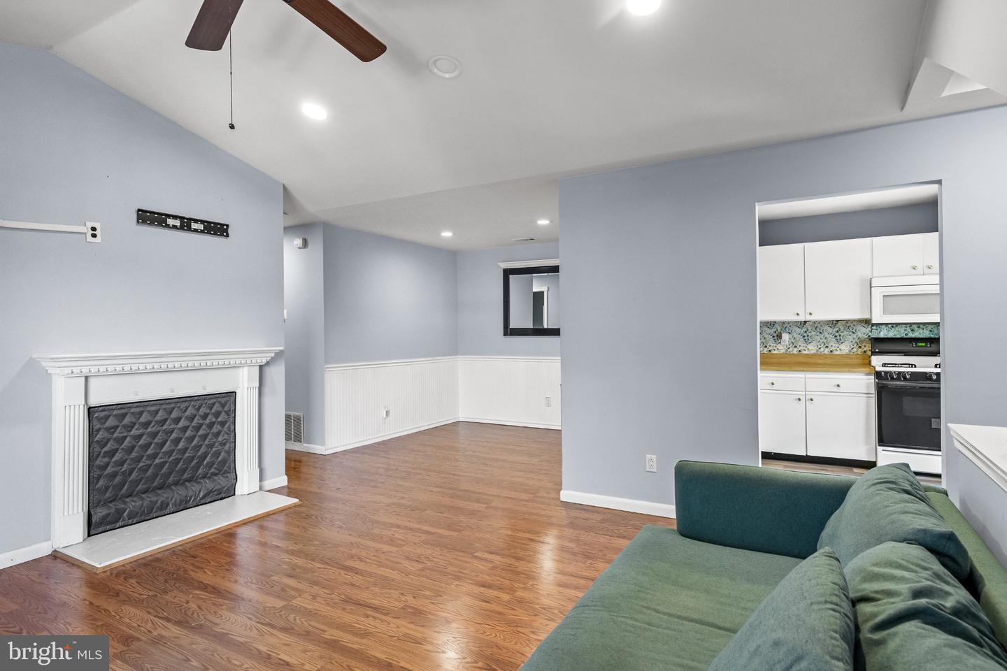 440 Atlanta Ct Property Photo 9