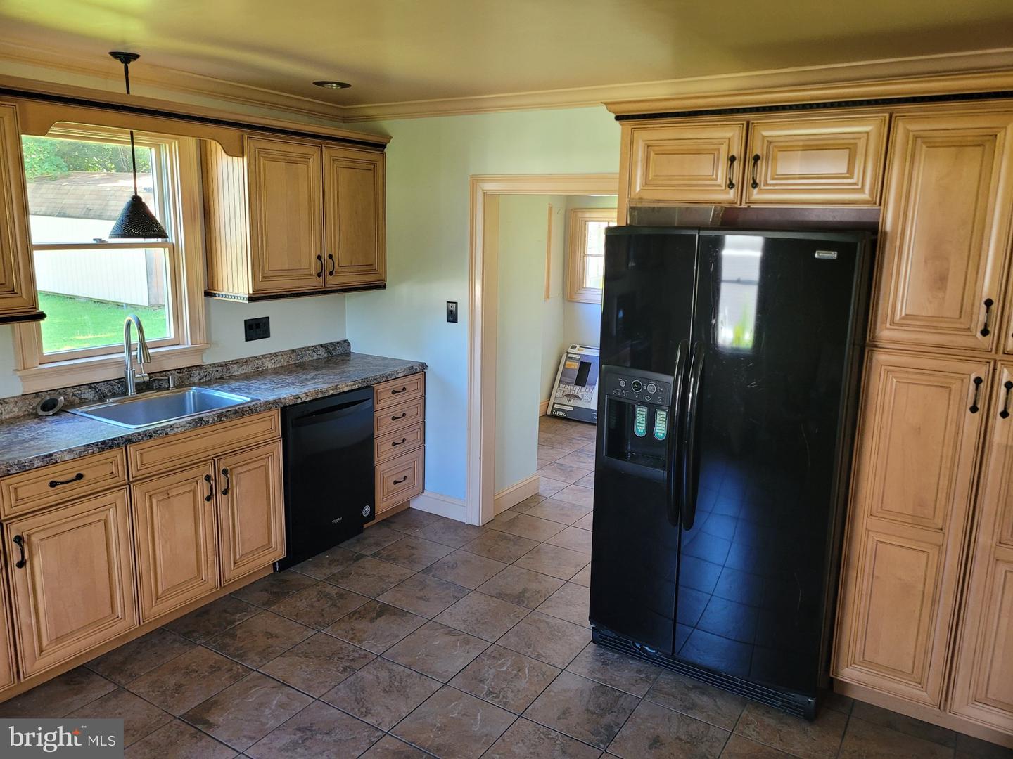 10 Spicer St Property Photo 4