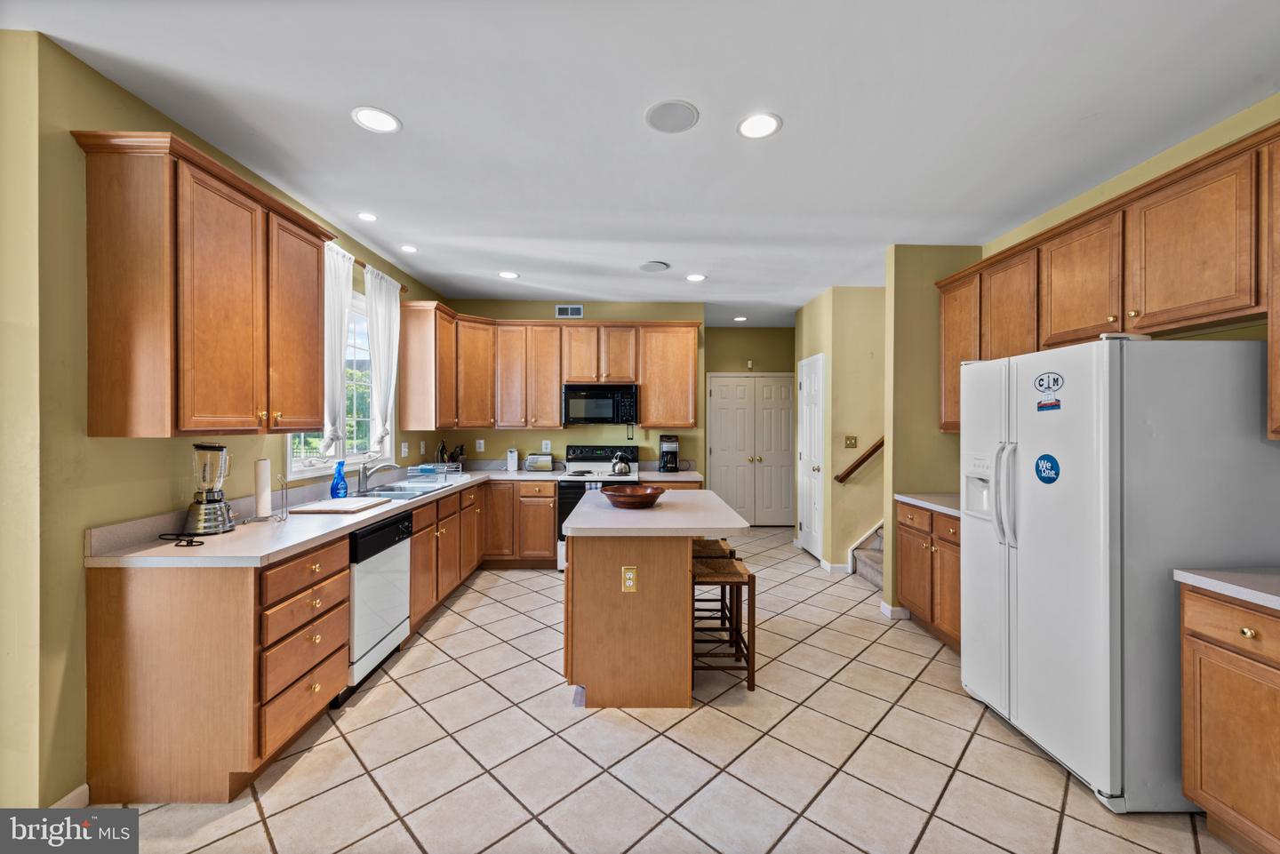 40 Joseph Dr Property Photo 12