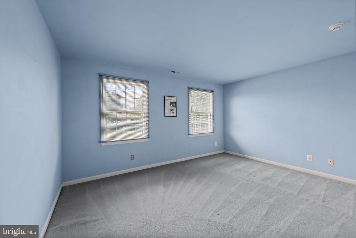 40 Joseph Dr Property Photo 18