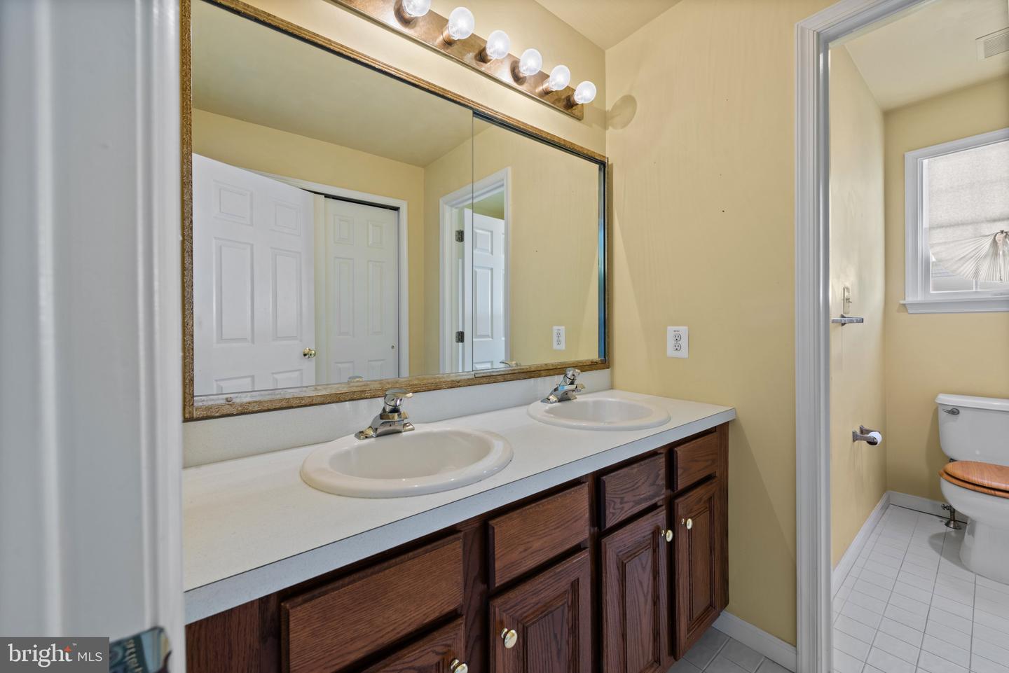 40 Joseph Dr Property Photo 19