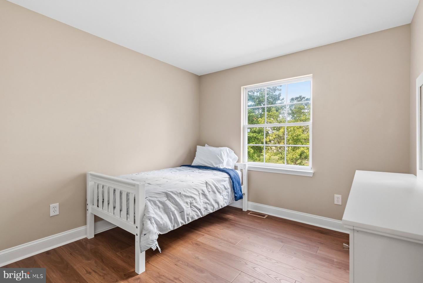 7 Orchardview Dr Property Photo 16