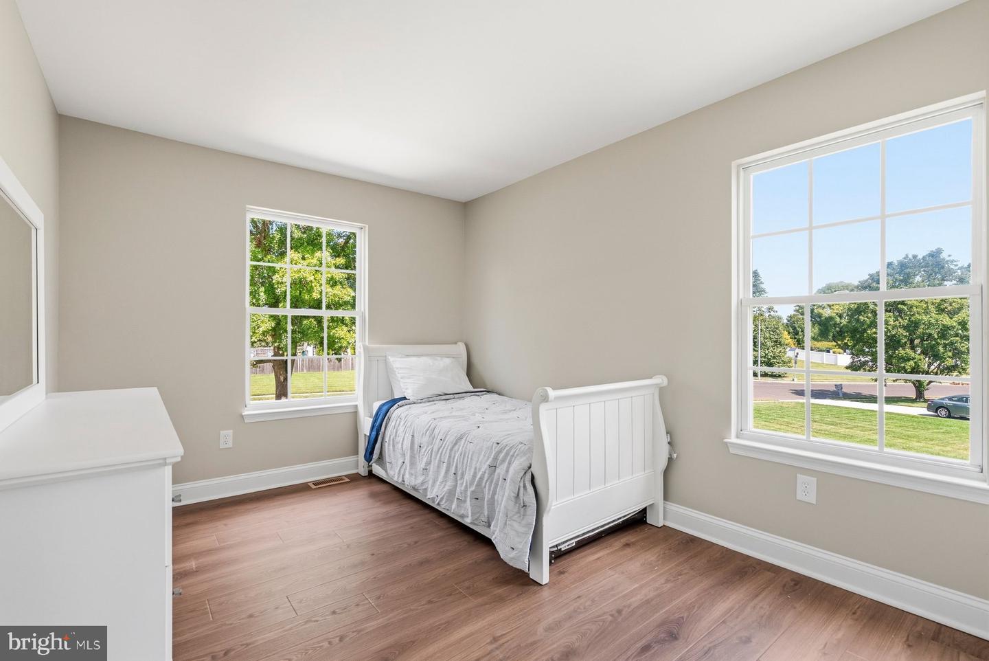 7 Orchardview Dr Property Photo 18