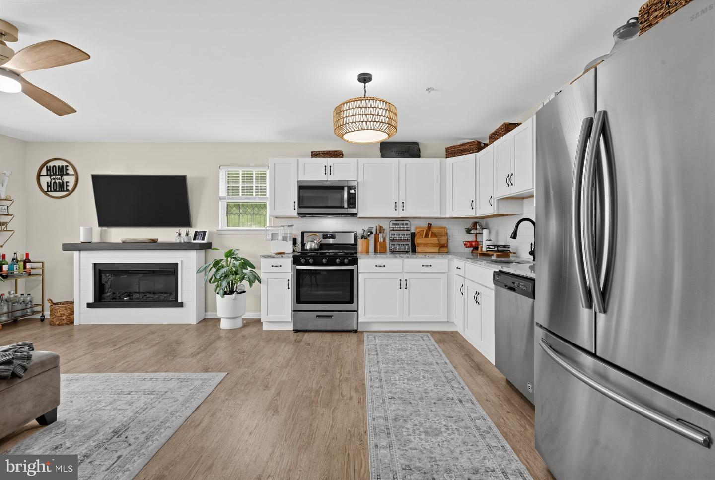 811 Sunflower Way Property Photo 6