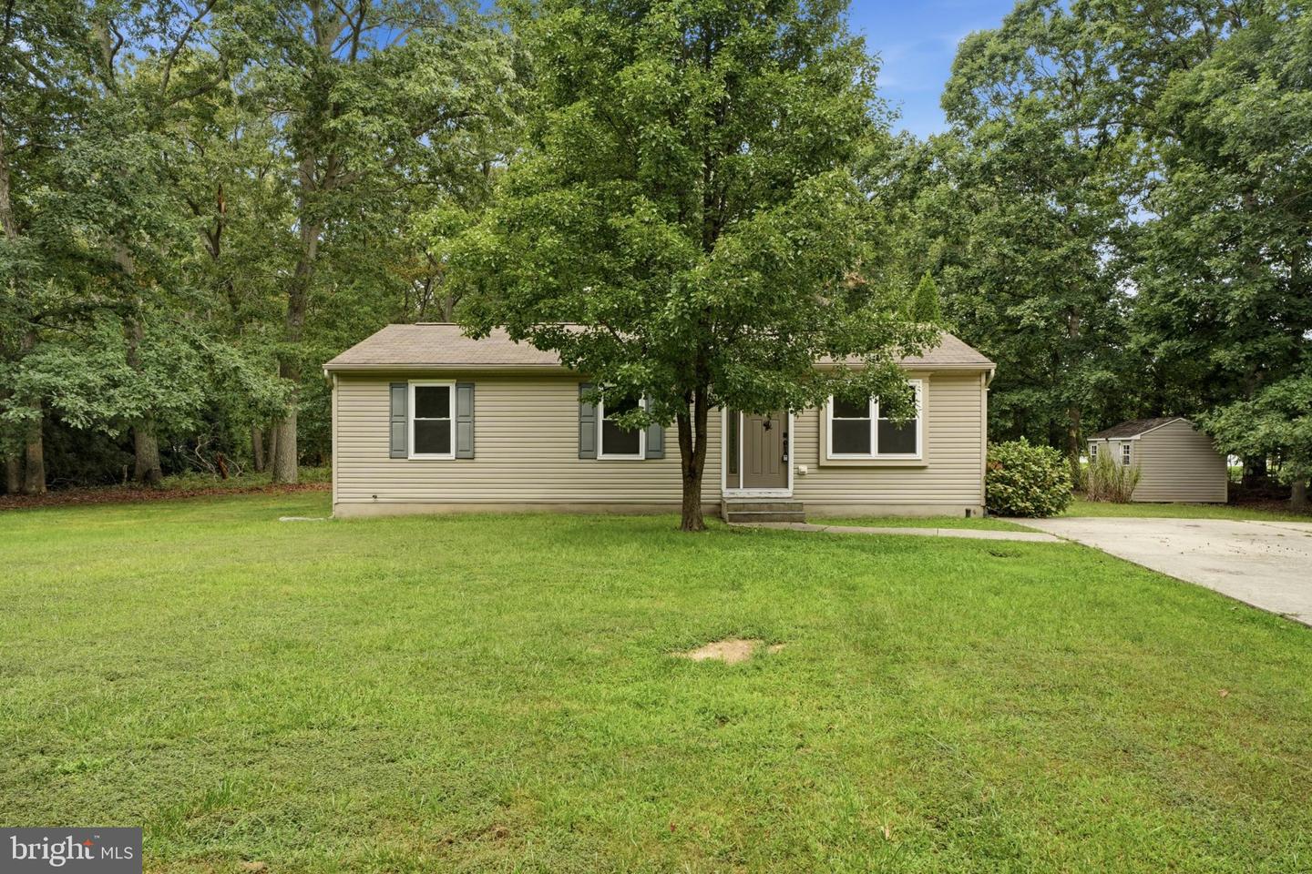 105 Mccurdy Ave Property Photo 1