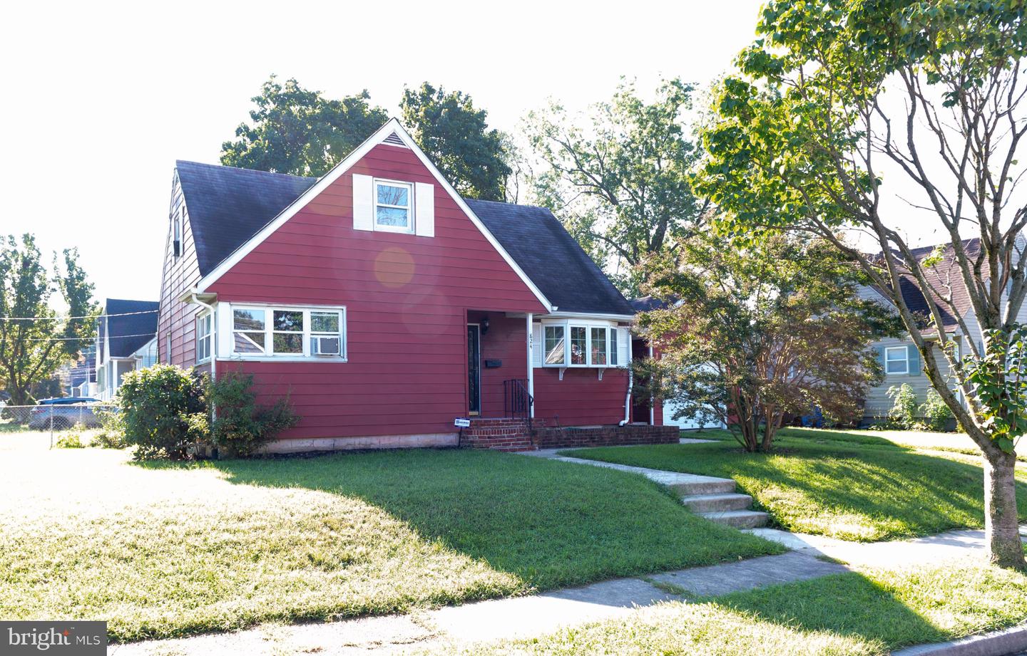 824 WICK BLVD Property Photo 1