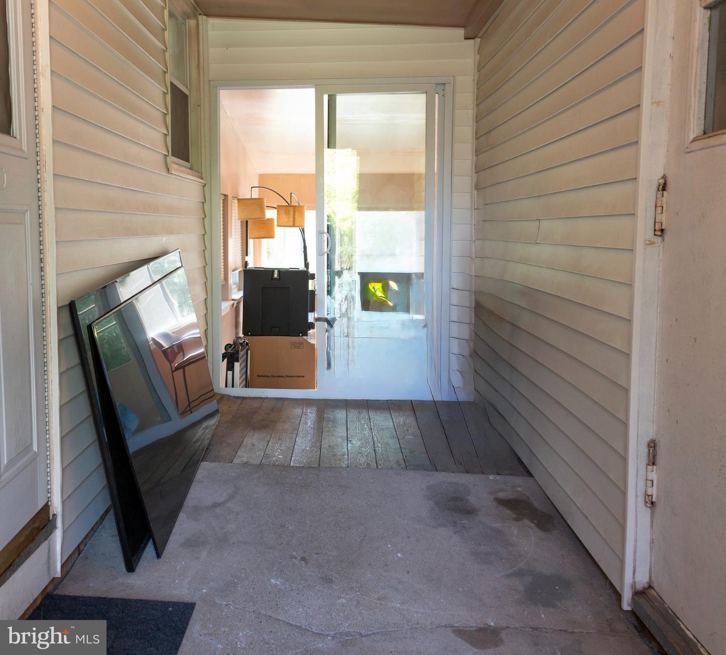 824 Wick Blvd Property Photo 22