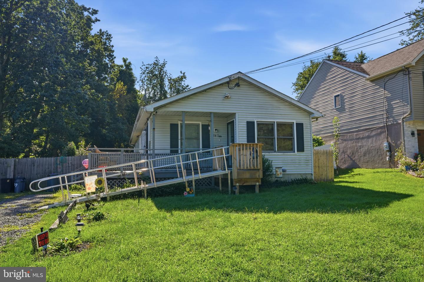 347 Marion Ave Property Photo 1