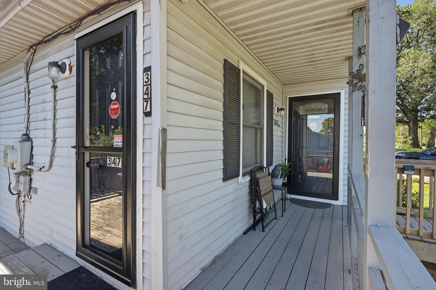 347 Marion Ave Property Photo 4