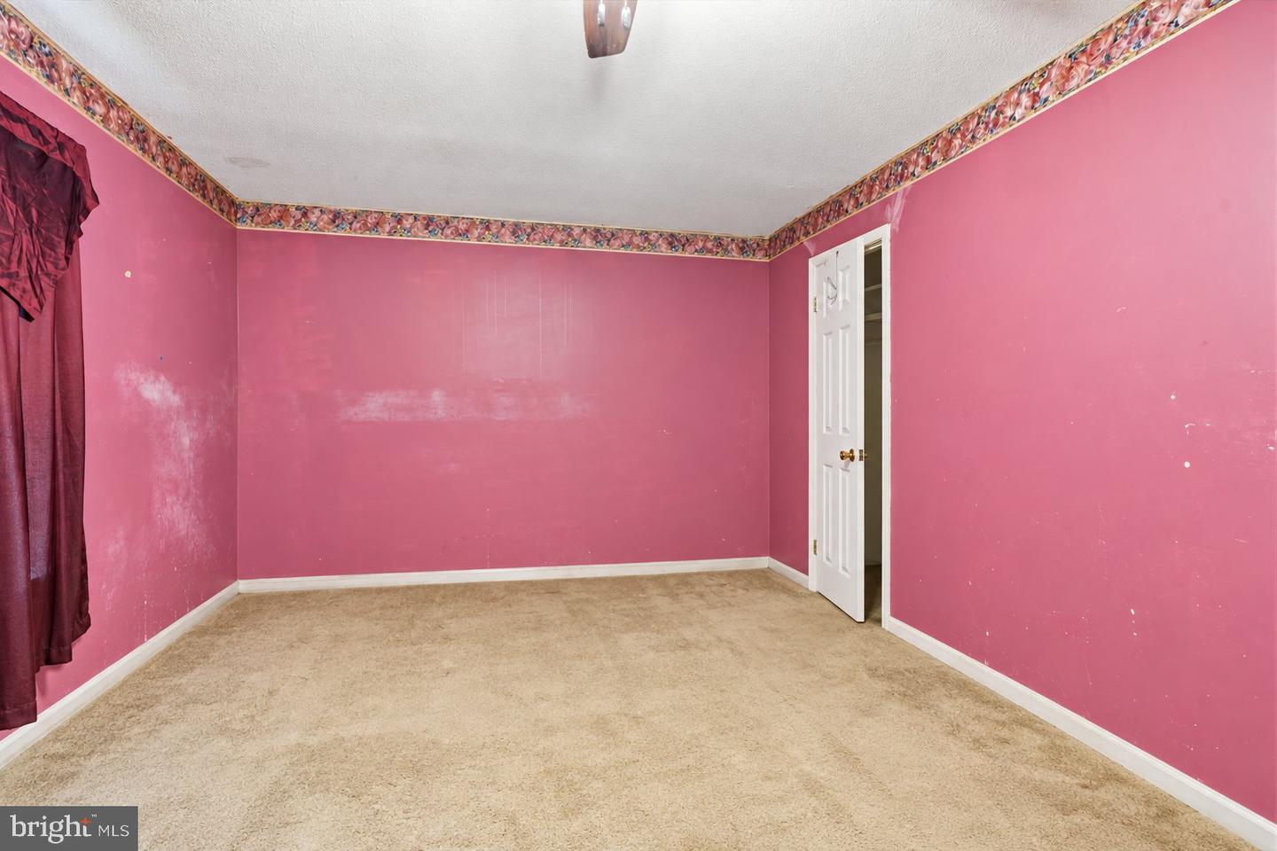 347 Marion Ave Property Photo 15