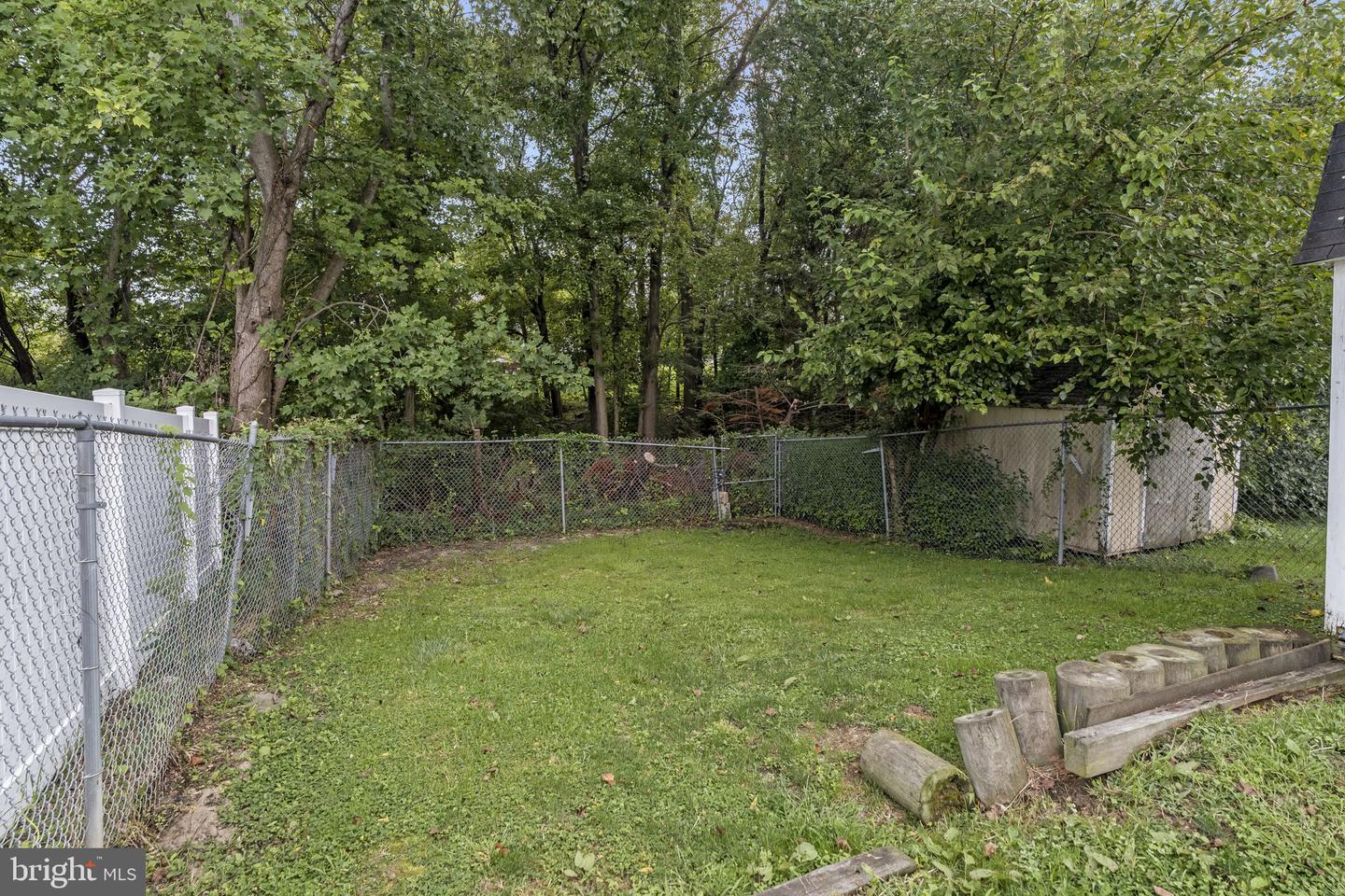 33 Phoenix Ct Property Photo 34