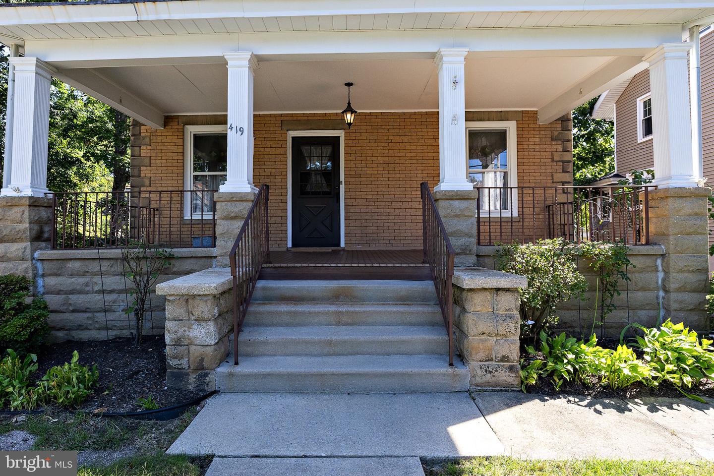 419 Highland Ter Property Photo 9