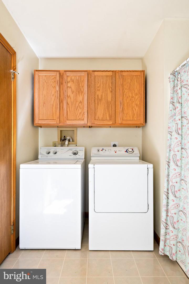 419 Highland Ter Property Photo 31