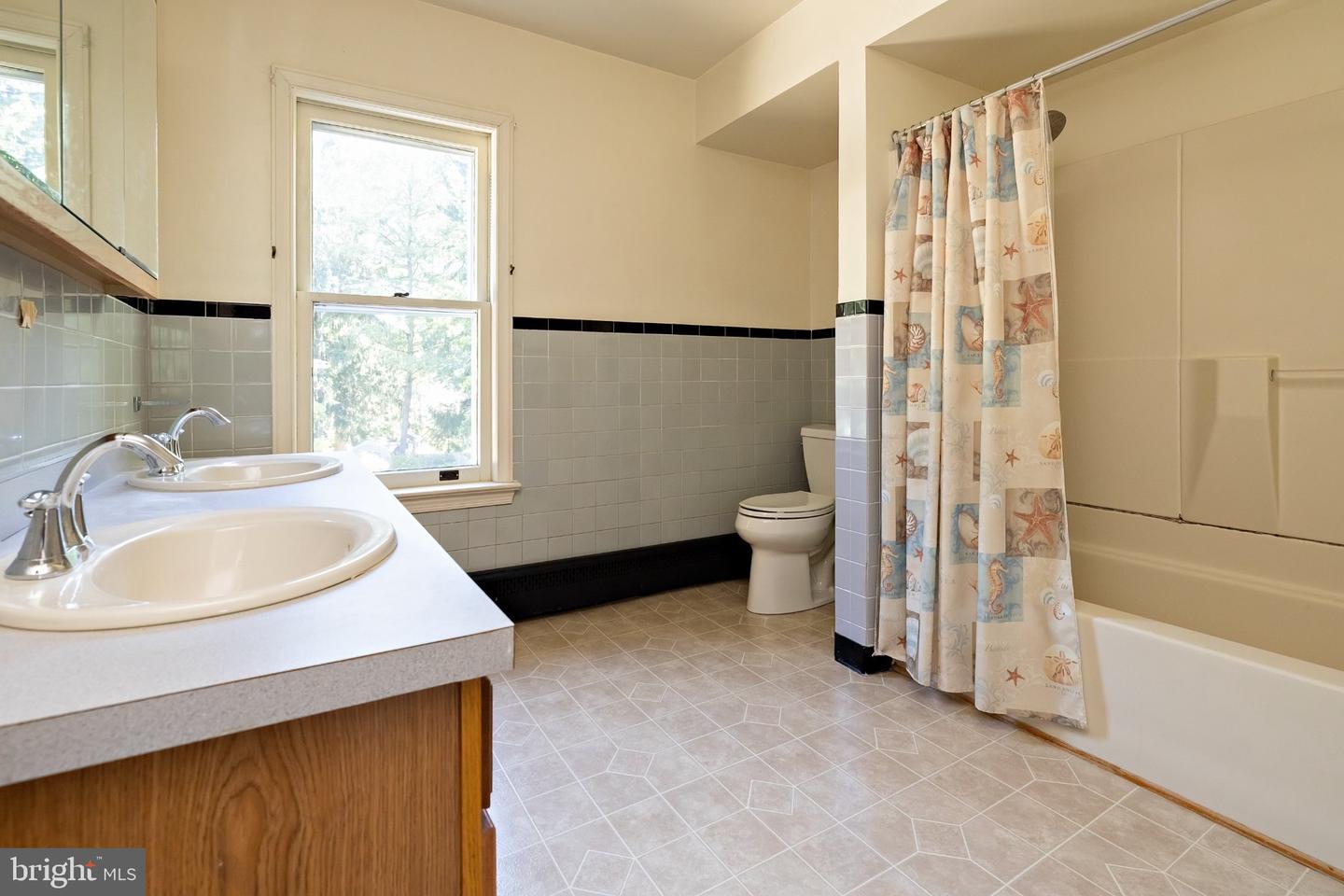 419 Highland Ter Property Photo 47