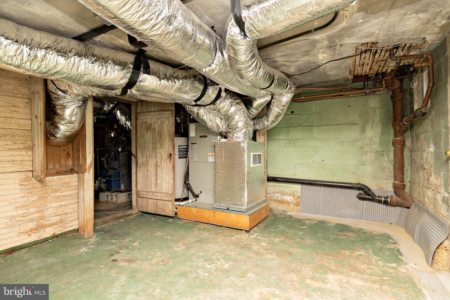 419 Highland Ter Property Photo 52