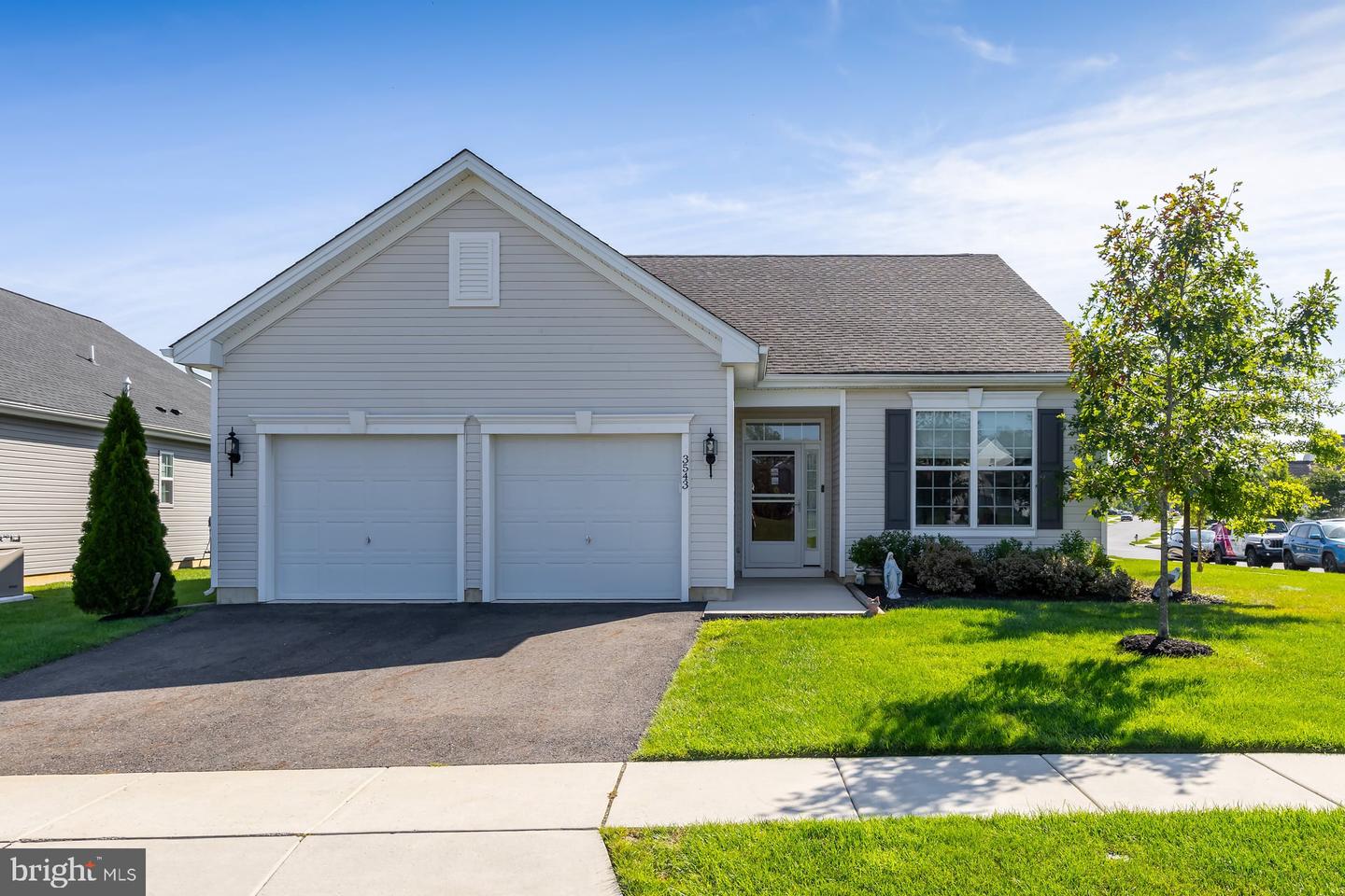 3543 Castleton Dr Property Photo 1