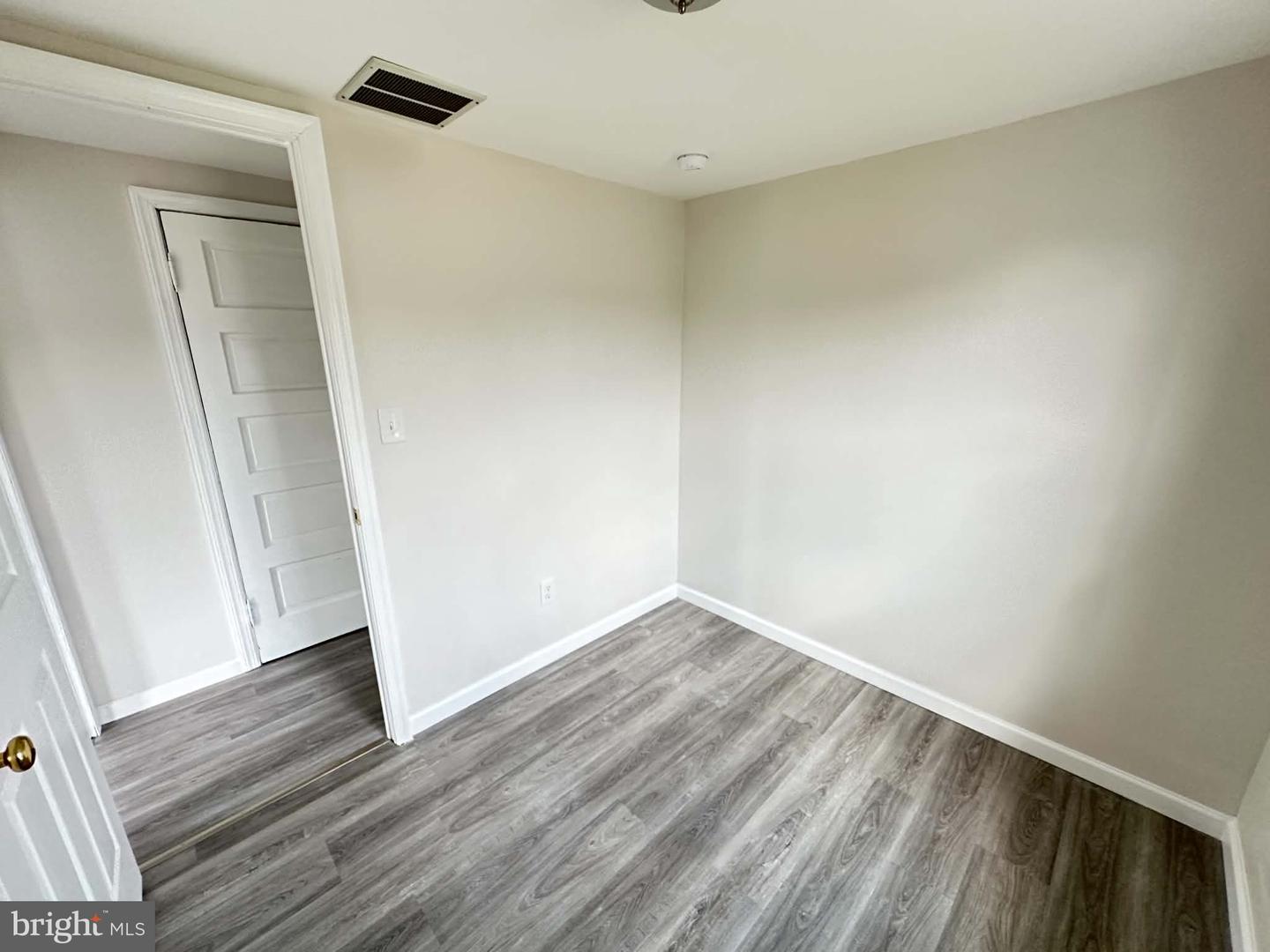 31 Carroll Property Photo 10