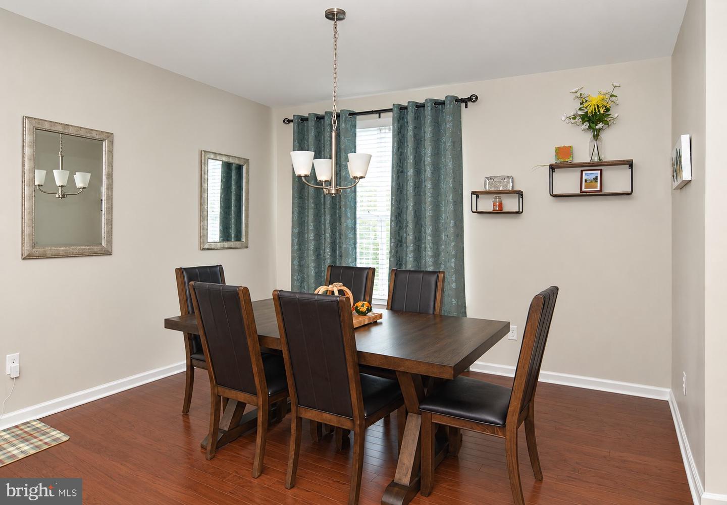 207 Bantry St Property Photo 7