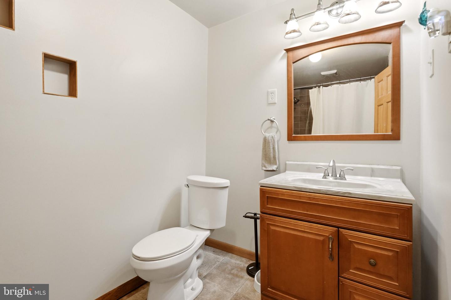 593 Tanger Ave Property Photo 8