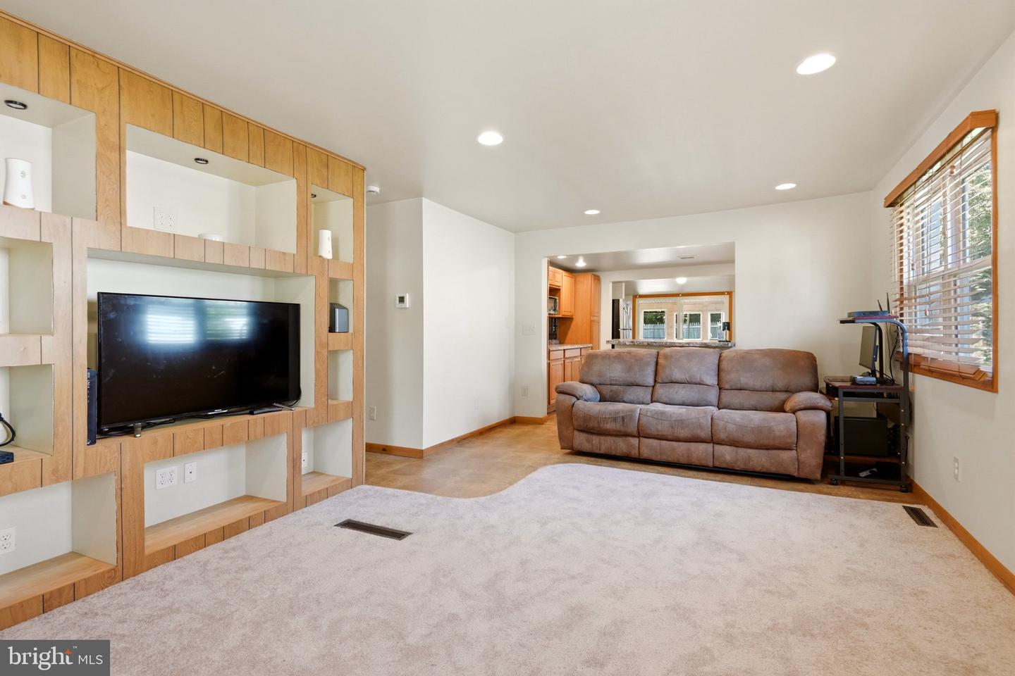 593 Tanger Ave Property Photo 13