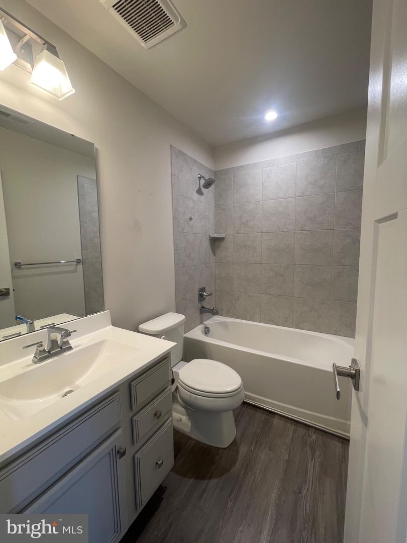 5 Cardinal Ct Property Photo 18