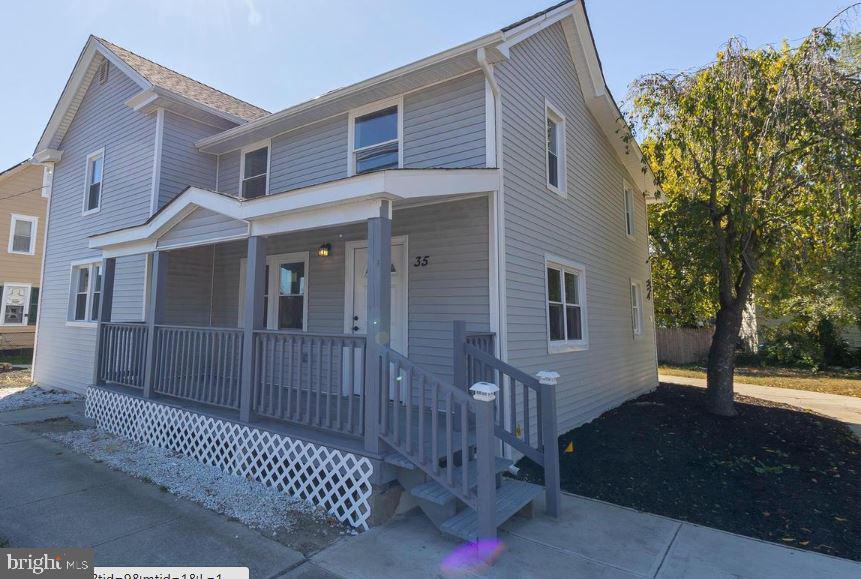 35 DELSEA DR N Property Photo 1