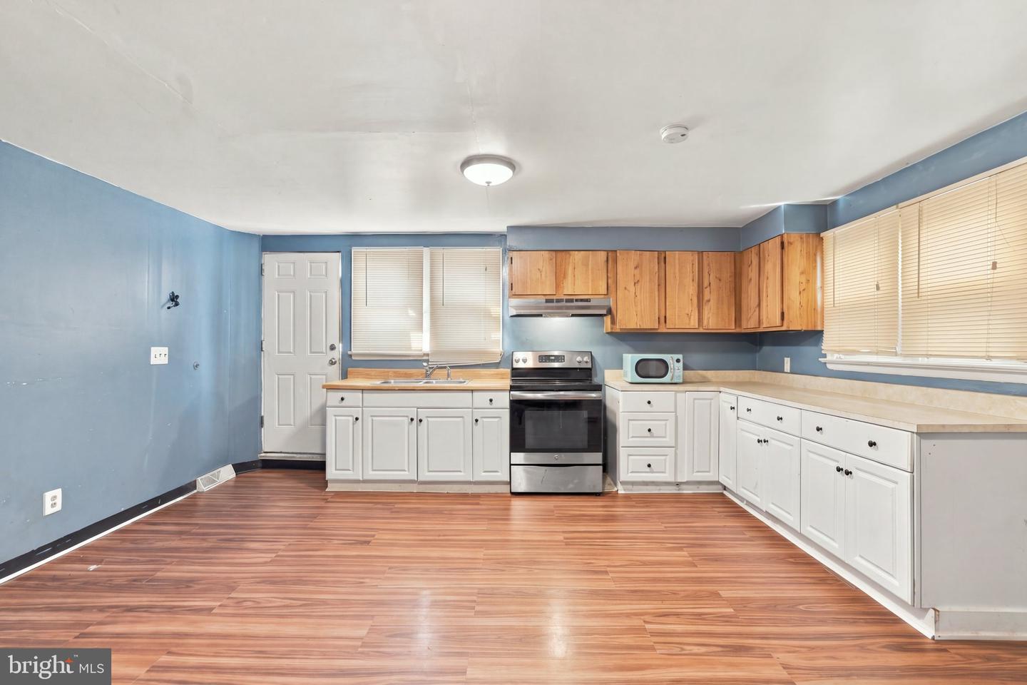 47 49 S Broad St Property Photo 11