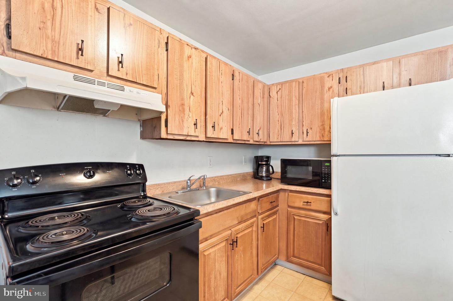 47 49 S Broad St Property Photo 36