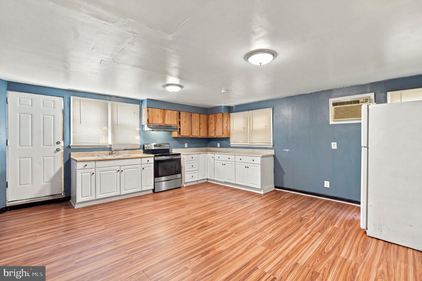 47 49 S Broad St Property Photo 61