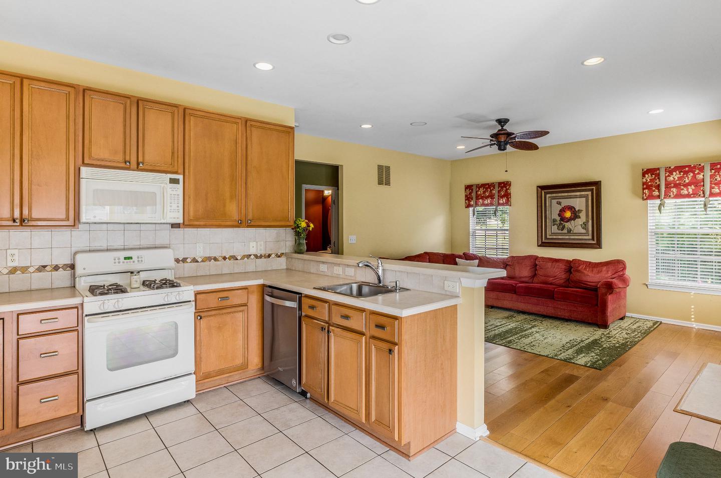 308 Wellington Way Property Photo 13