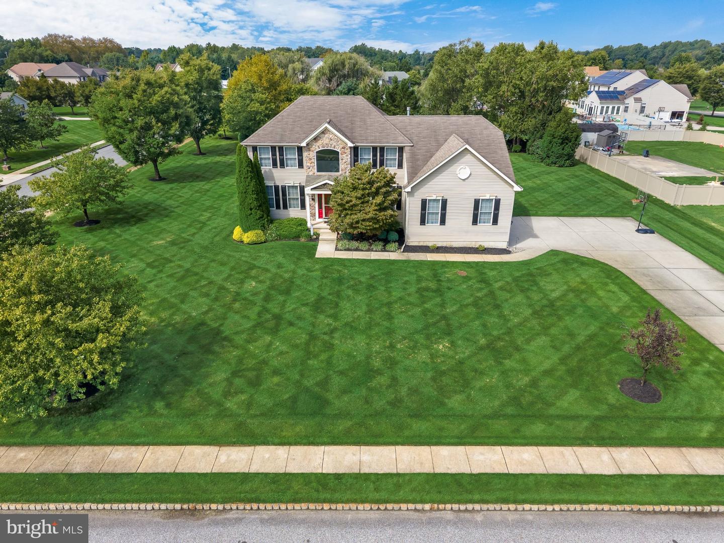 400 Mallard Property Photo 1