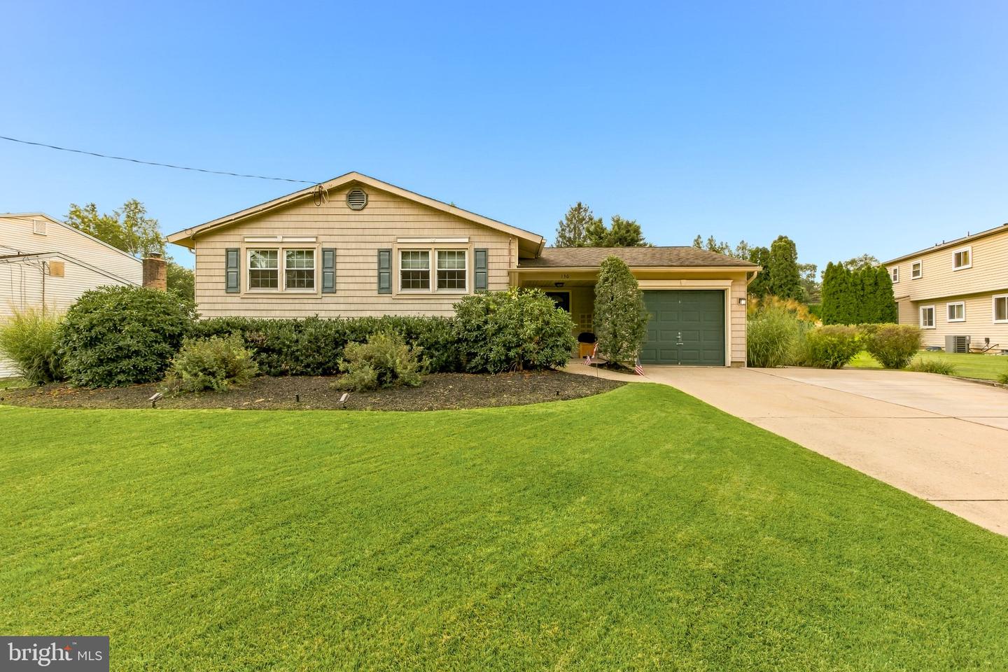136 HURFFVILLE Property Photo 1