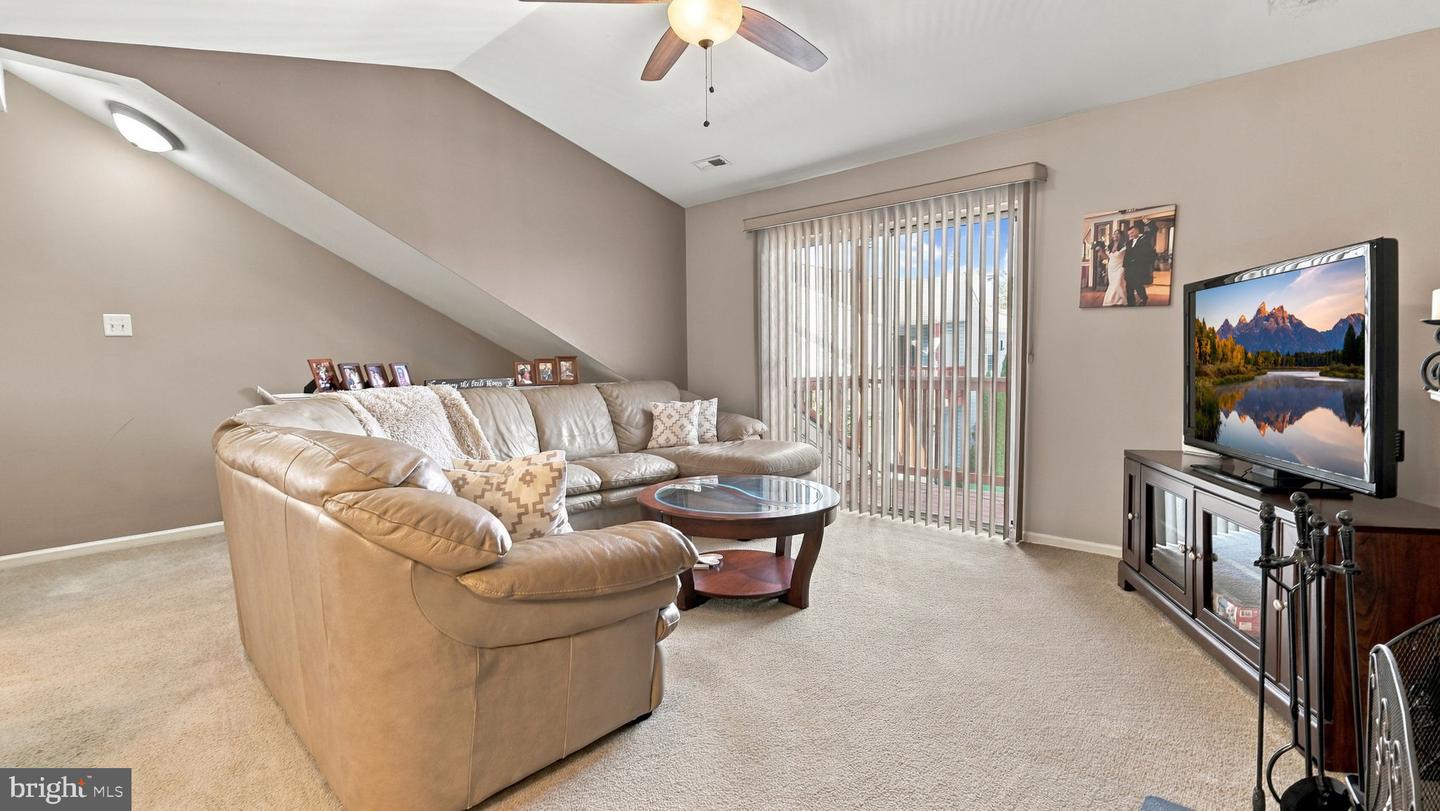 532 Cascade Ct Property Photo 6