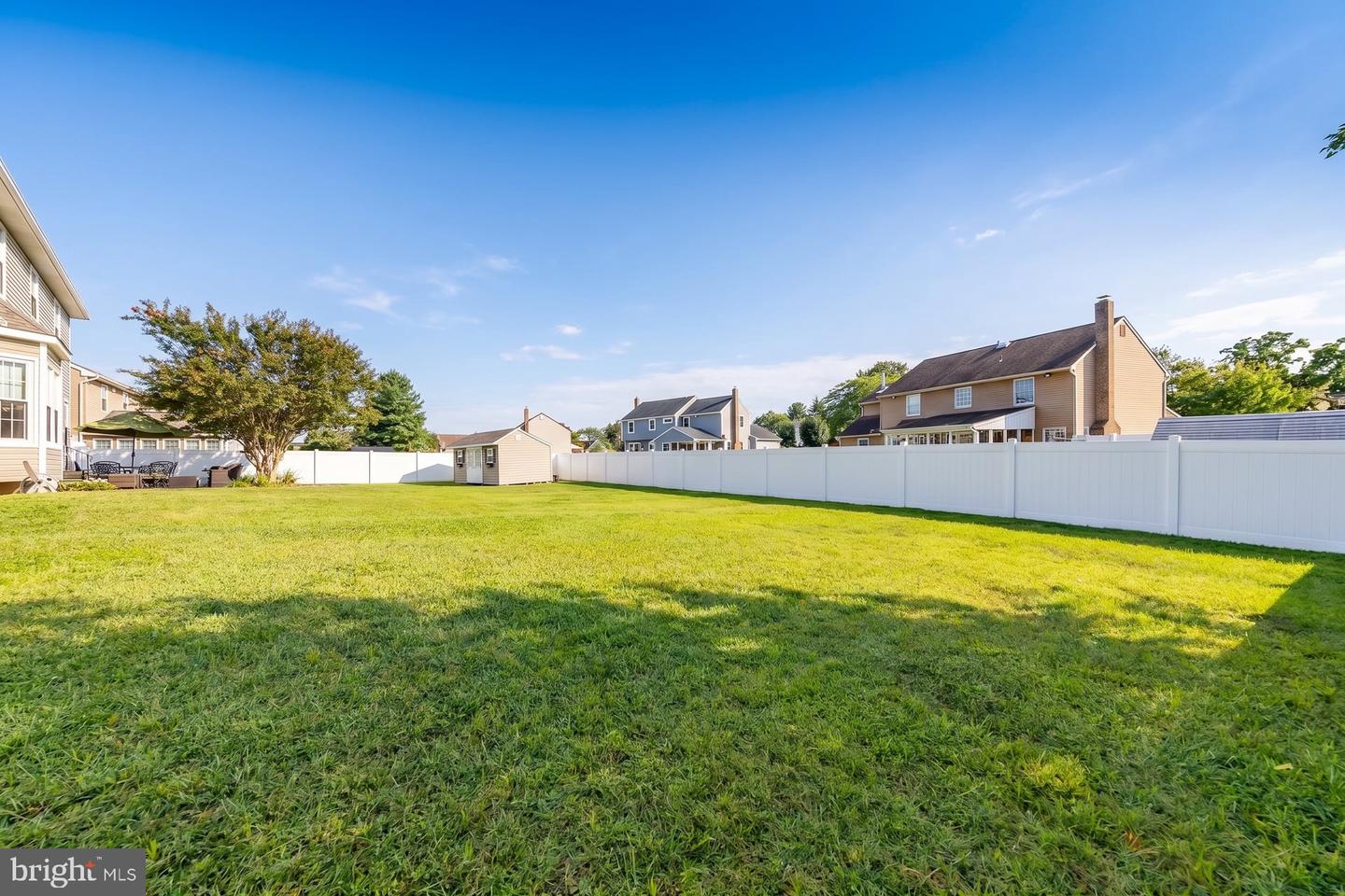 2 Walton Dr Property Photo 4