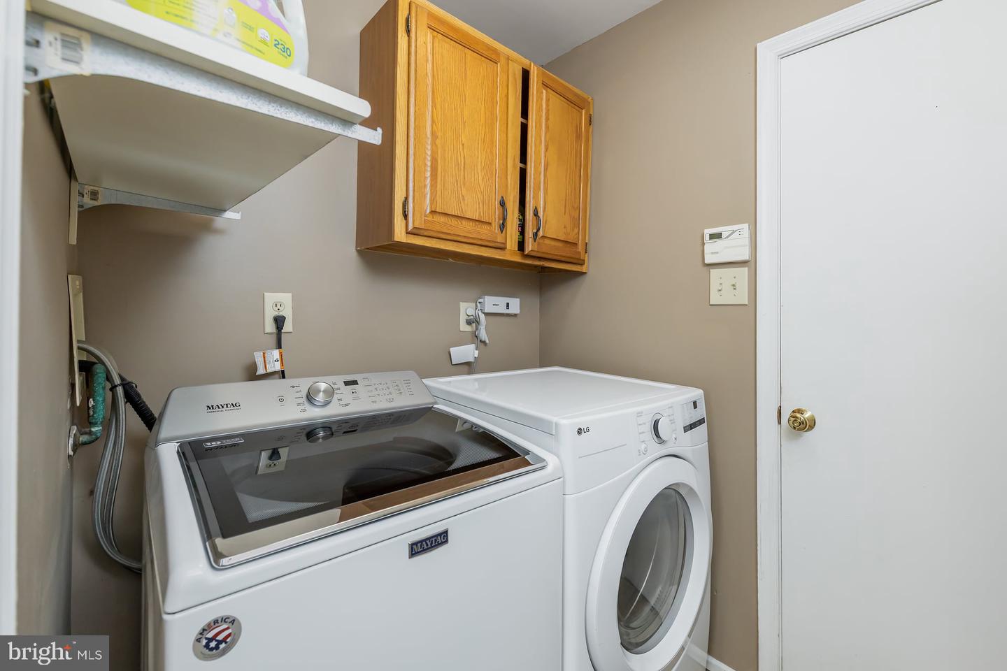 2 Walton Dr Property Photo 22