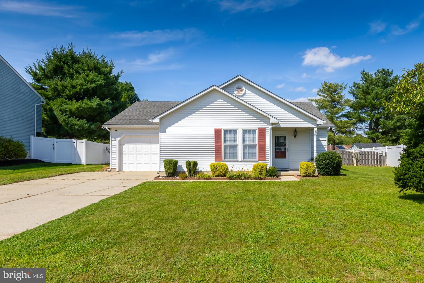 9 WARE DR Property Photo 1