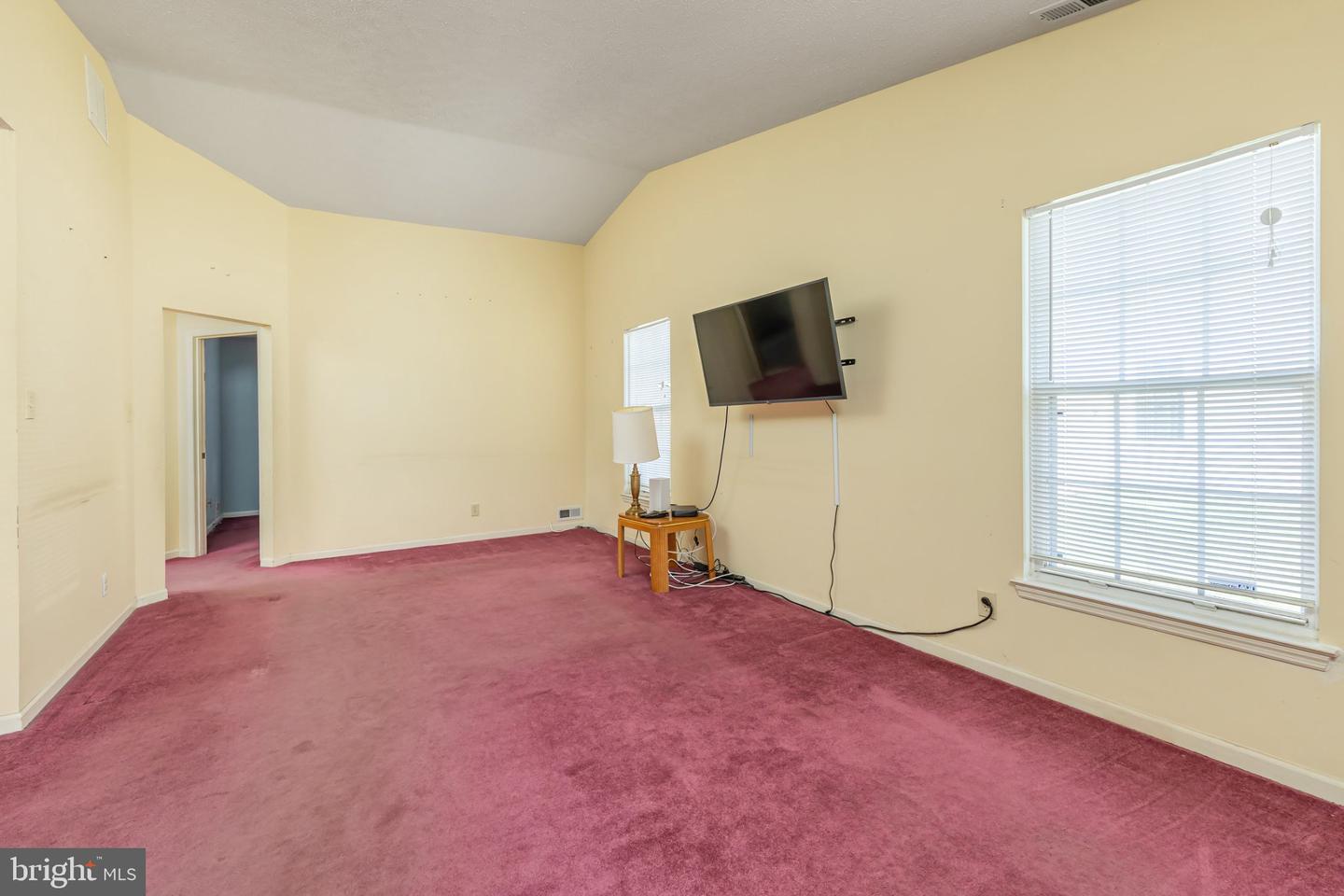 9 Ware Dr Property Photo 5