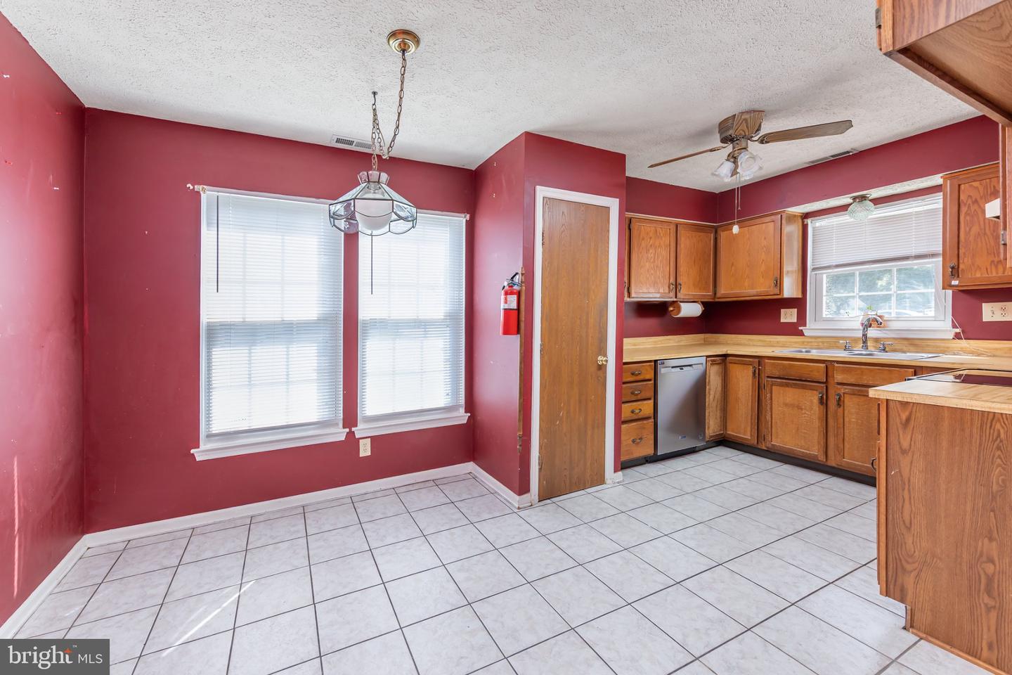 9 Ware Dr Property Photo 6