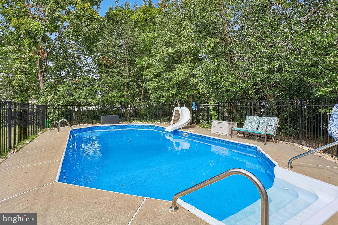 3 Meadow Ln Property Photo 37