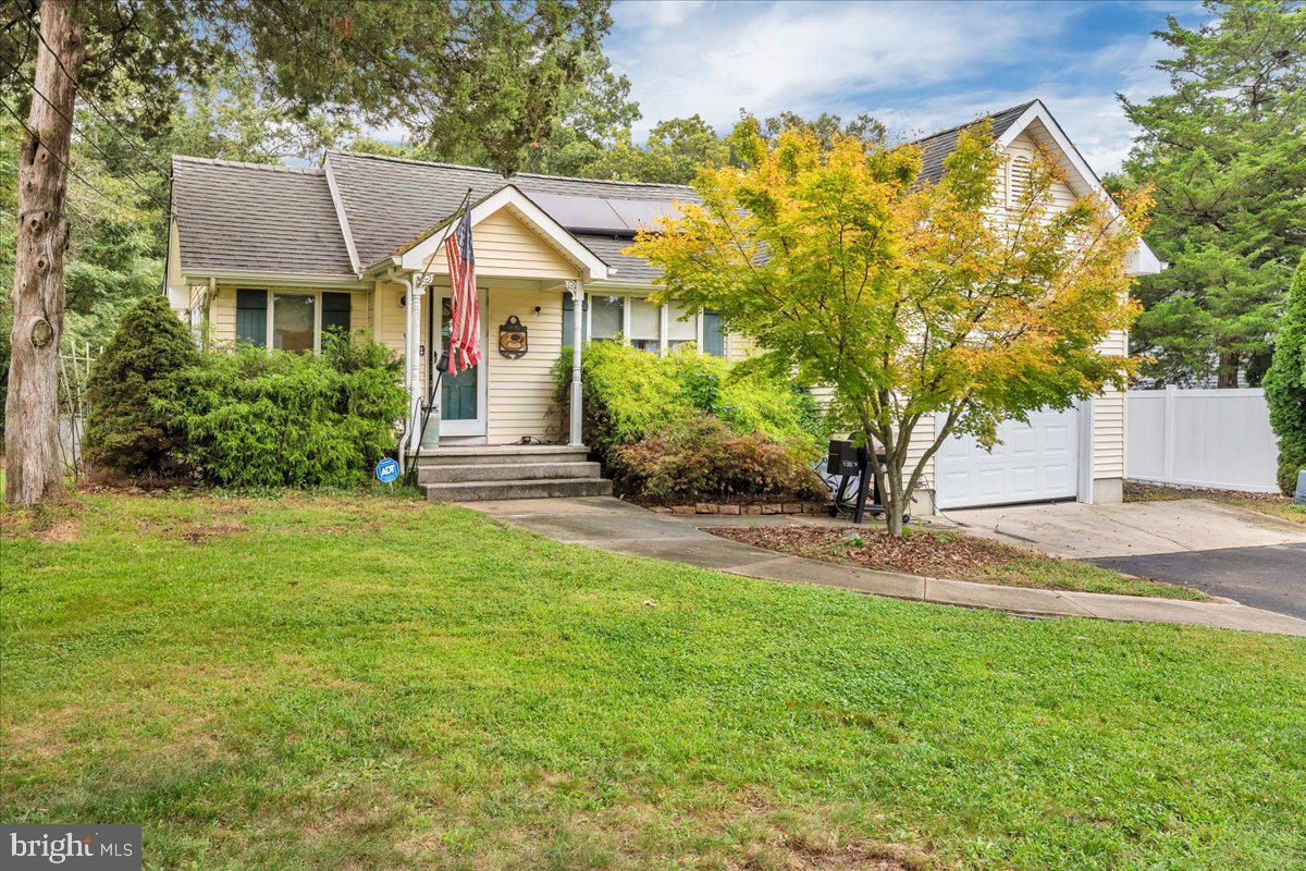 1153 Forest Grove Rd Property Photo 1