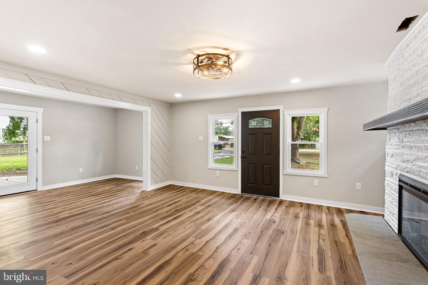 65 Macarthur Ave Property Photo 13