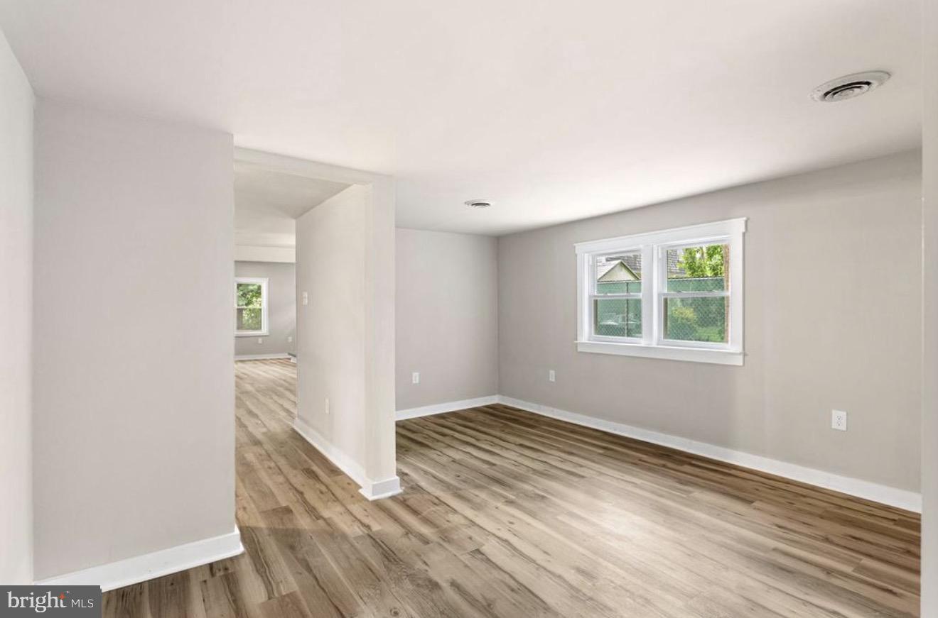 65 Macarthur Ave Property Photo 20