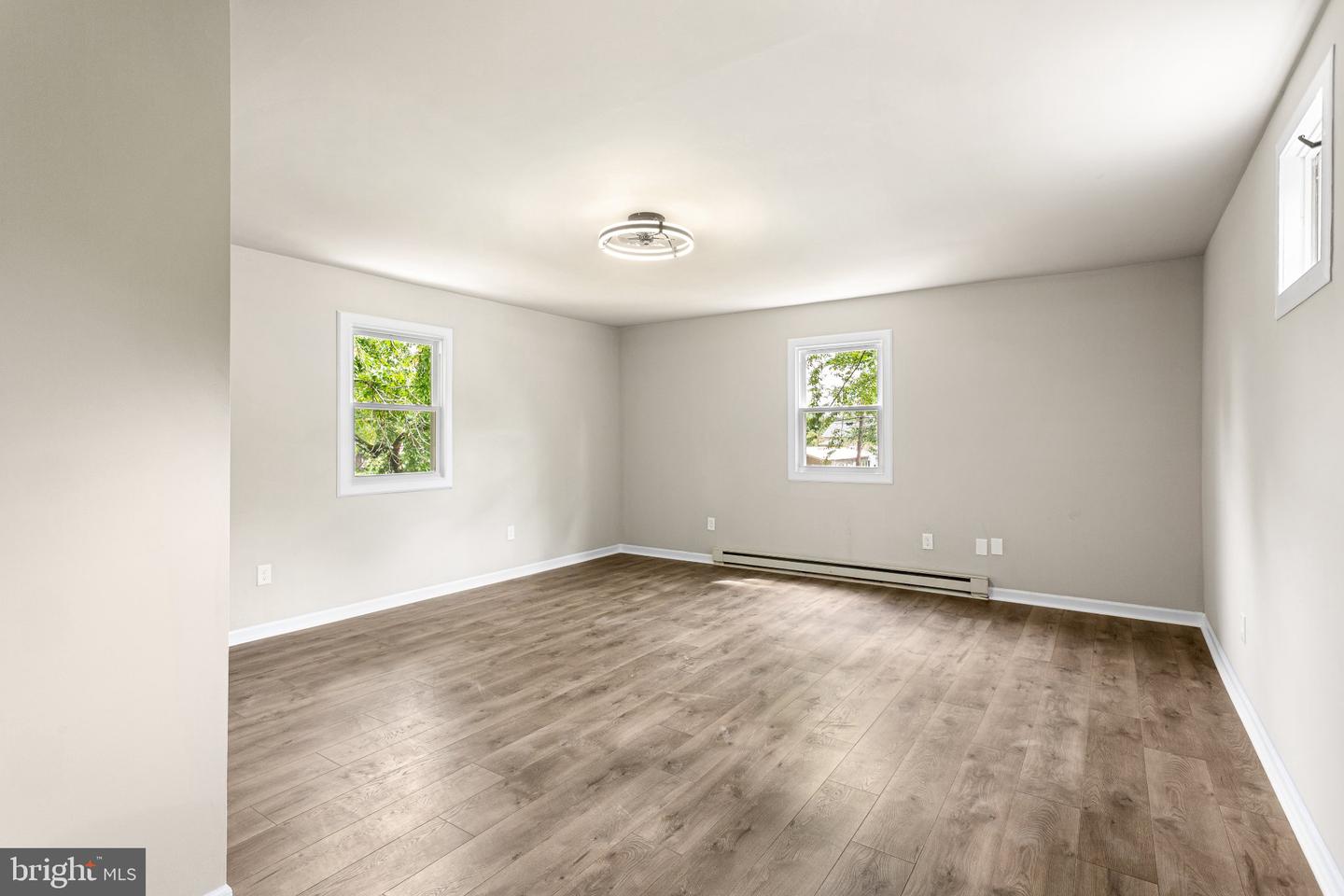 65 Macarthur Ave Property Photo 33