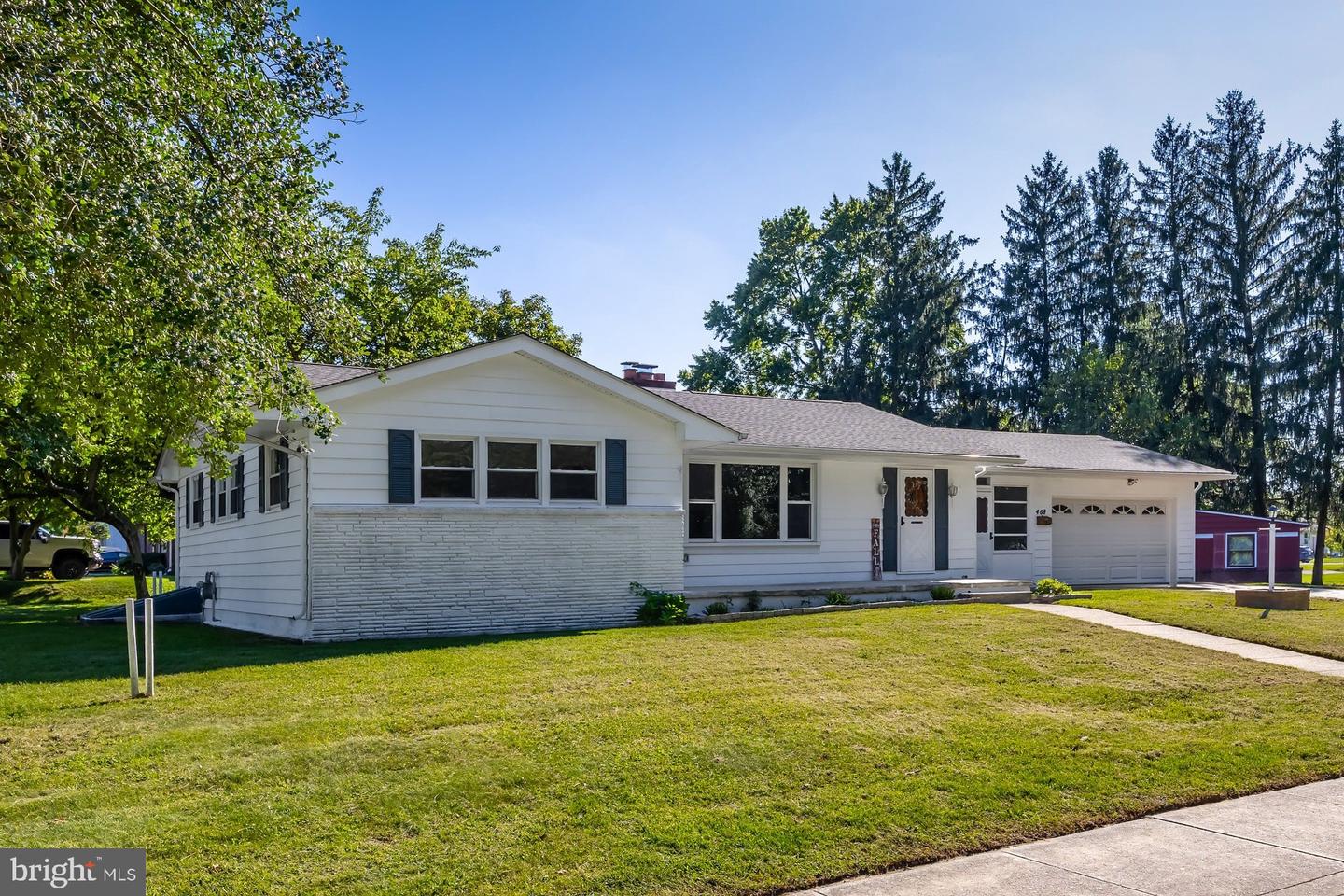 468 Mcdevitt Dr Property Photo 2